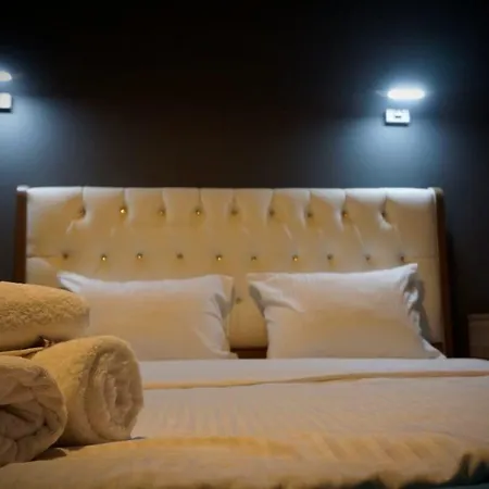 Stone House 2*